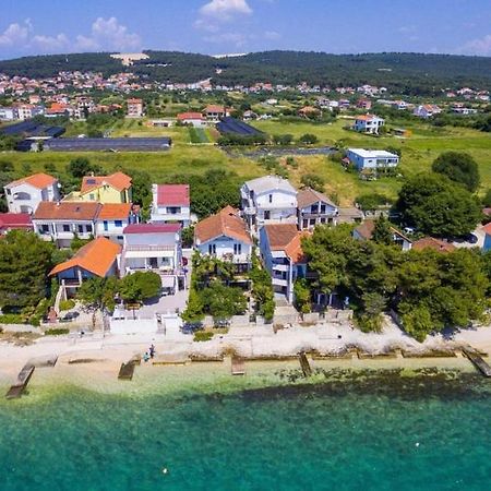 Вилла House First Row By The Sea Бибинье Экстерьер фото
