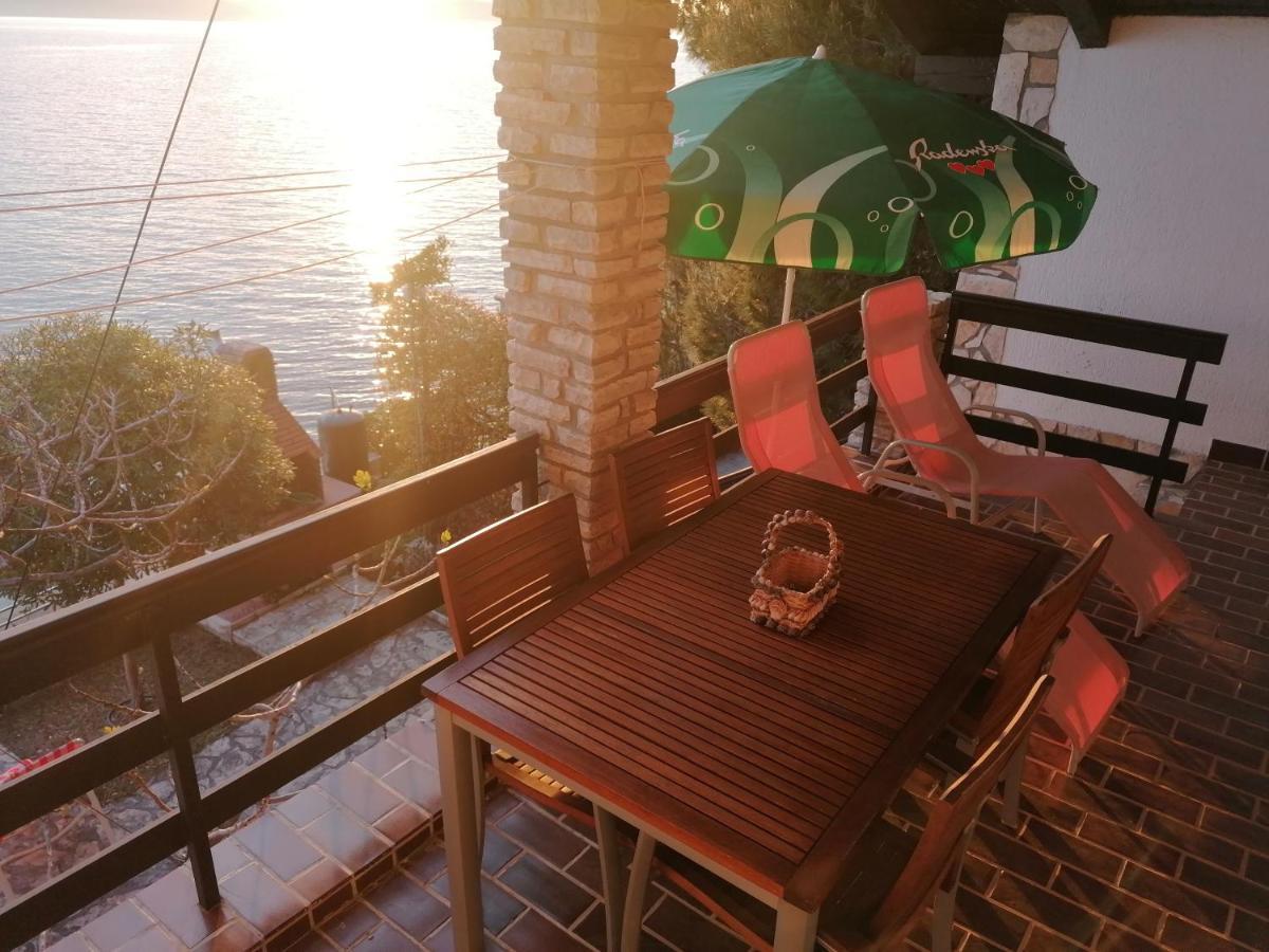 Вилла House First Row By The Sea Бибинье Экстерьер фото
