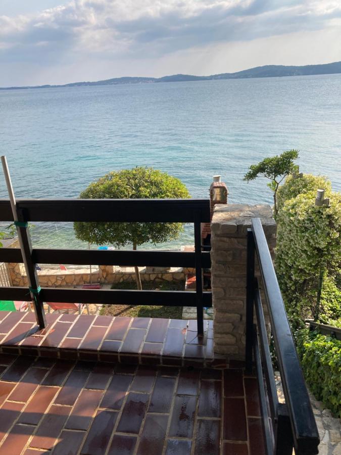 Вилла House First Row By The Sea Бибинье Экстерьер фото